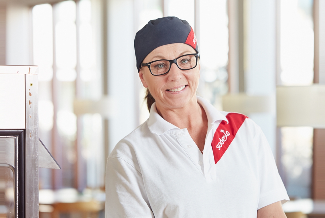 Jeanette trivs med allt – utom lönen